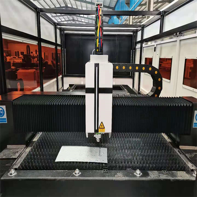 Fabrikasi Stainless Steel Kuningan Gliver Laser Cutting 3015 Logam